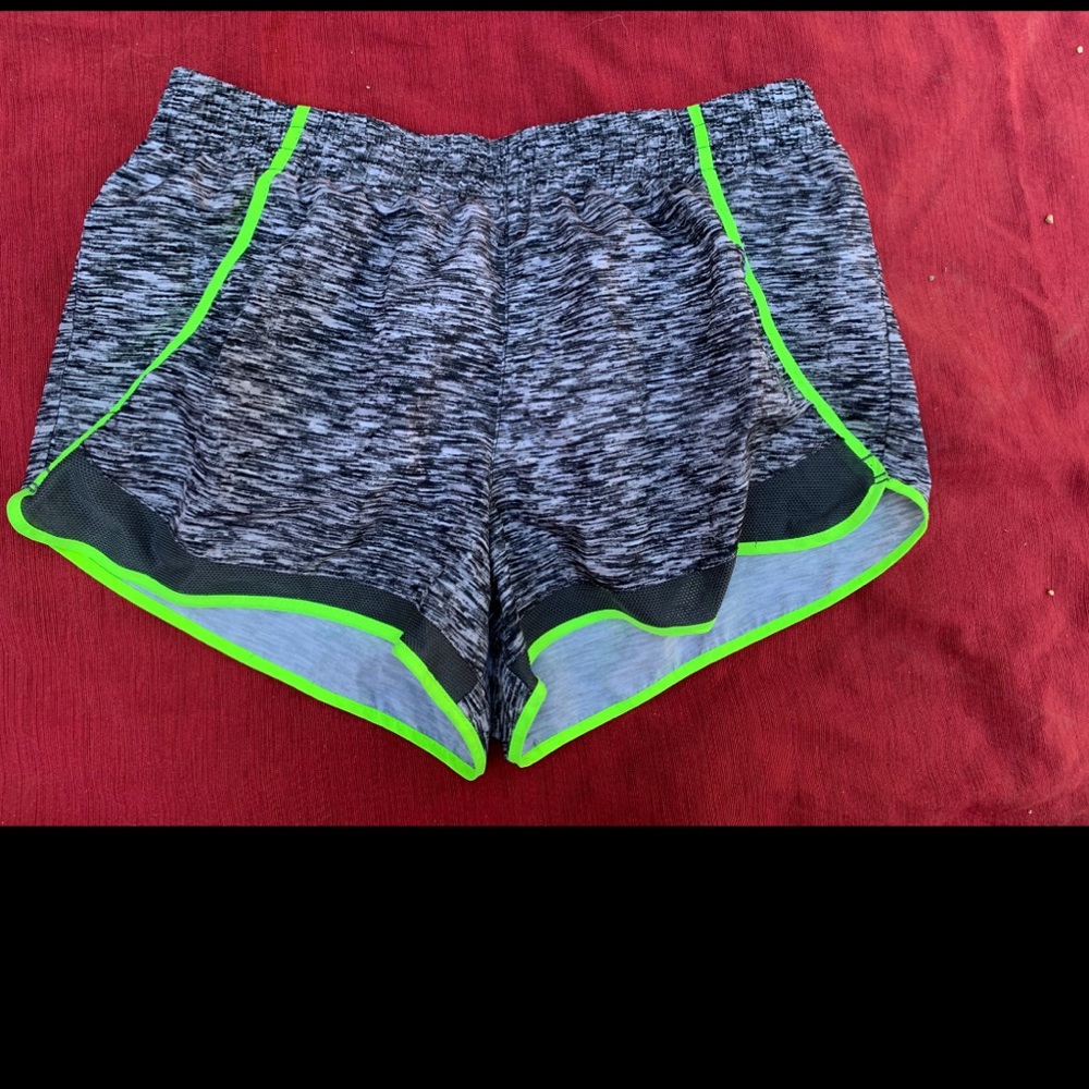 Shorts - Picture 9 of 13